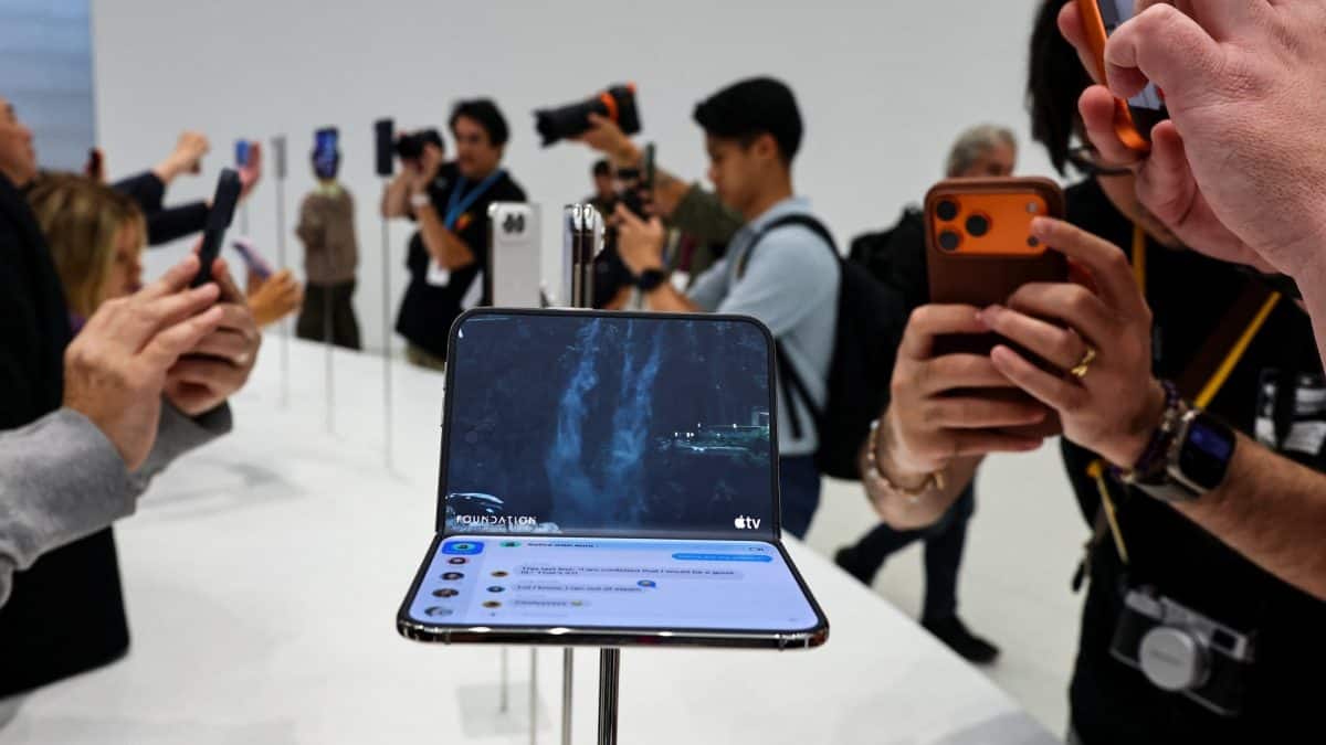 Work of the Week is Duo: Is Apple's foldable iPhone worth the Rs 3 lakh reality check?
