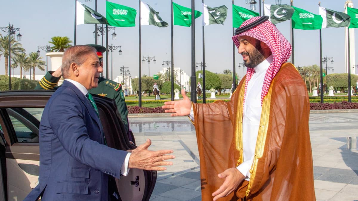 Pakistan PM Shehbaz Sharif condemns Houthi attacks on Saudi Arabia, reaffirms solidarity as Islamabad seeks to placate Riyadh after backtracking on Houthi fight
