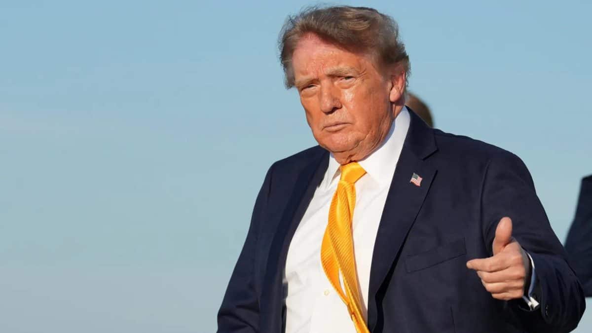 trump-s-blonde-hair-turns-brown-president-s-new-look-sparks-internet