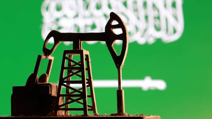 Saudi First Model Saudi Arabia cuts oil prices for Asia to biggest discount since 2020 ...