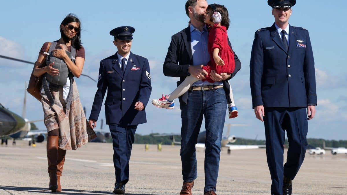 Usha Vance Stumbles While Carrying Newborn Down Aircraft Stairs