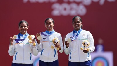 Ankita Bhakat, Kirti Sharma and 17-year-old Kumkum Mohod held their nerve in challenging windy conditions to overcome the defending champions. Image: Reuters