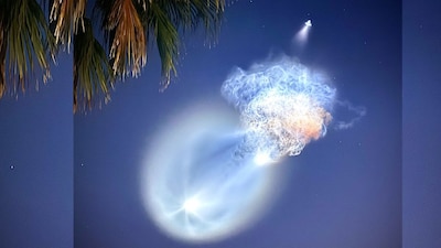The reason the space jellyfish cloud looked so peculiar was because of timing and sunlight. Image courtesy: @NASAKennedy/X