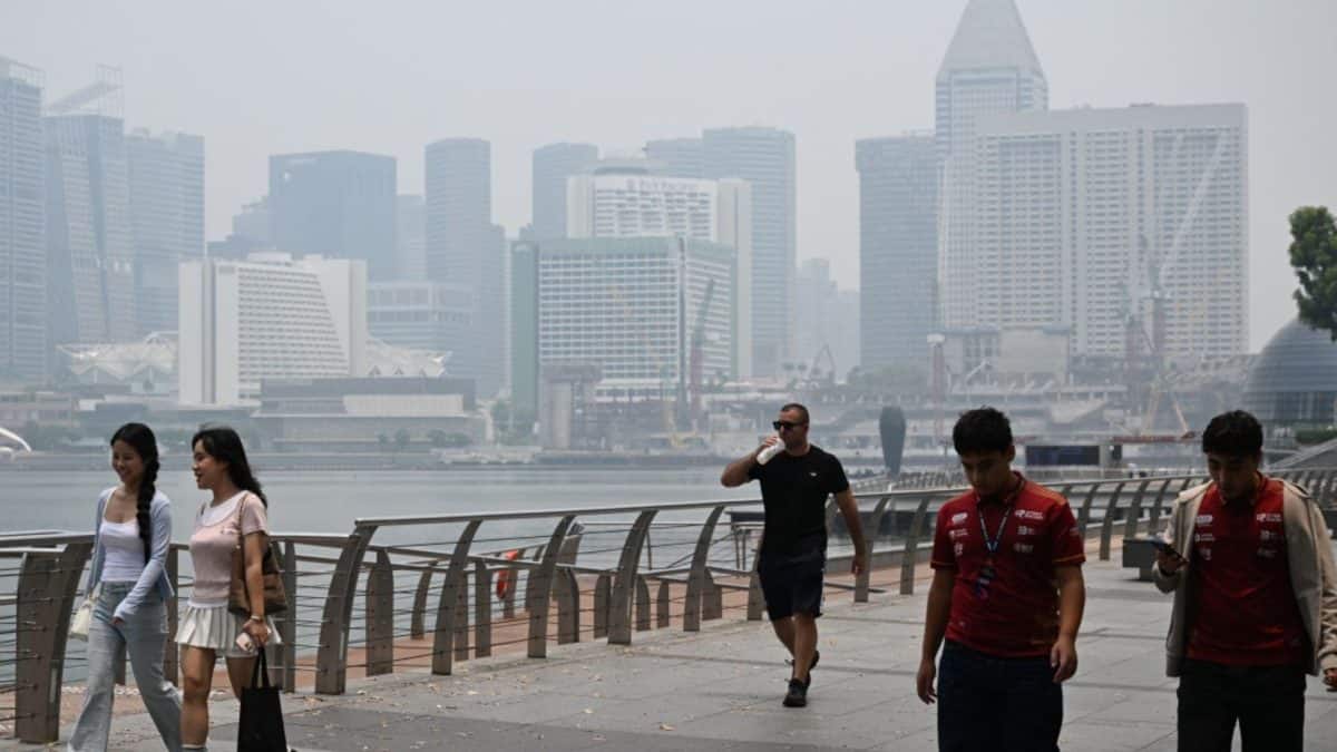 Indonesian Wildfires Push Singapore Air Quality To World’s Worst