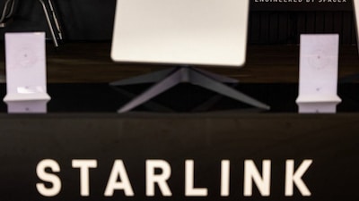 Ukrainian officials said that Starlink's military-grade Starshield service had experienced interruptions when terminals travelled at speeds exceeding approximately 160 kilometres per hour. This affected reconnaissance, attack drones, and interceptor systems. AFP