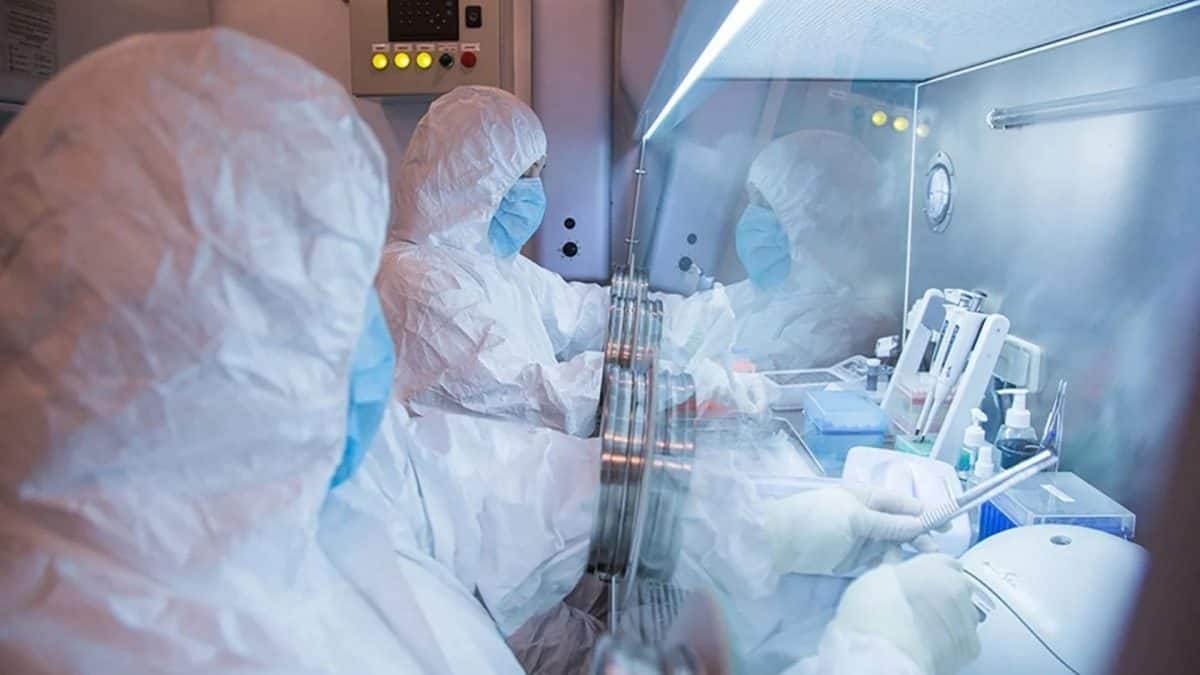 Russia Rules Out Epidemic Risk After Siberian Lab Worker Dies