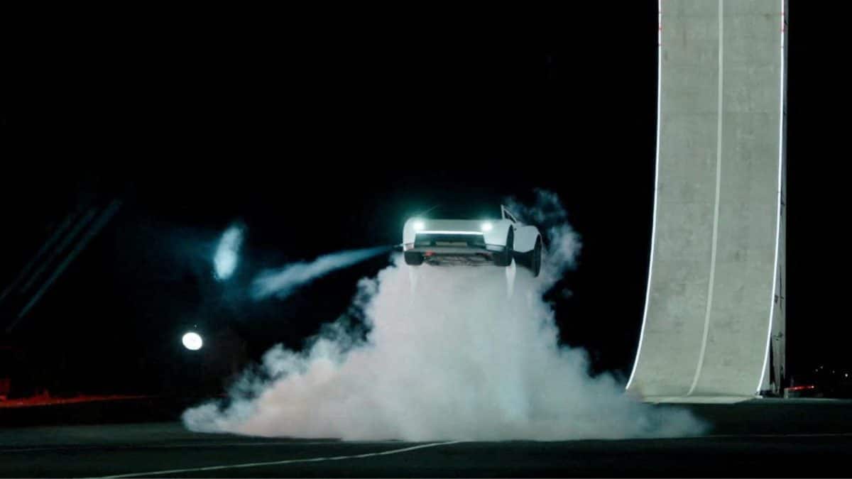 Wie könnte Teslas Roadster fliegen und kopfüber fahren? Die Wissenschaft ...