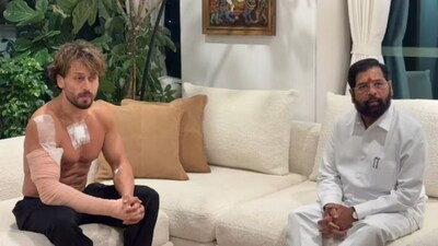 Actor Tiger Shroff, who sustained injuries in the firing incident, at his residence during Maharashtra Deputy CM Eknath Shinde’s visit. (Image/X)