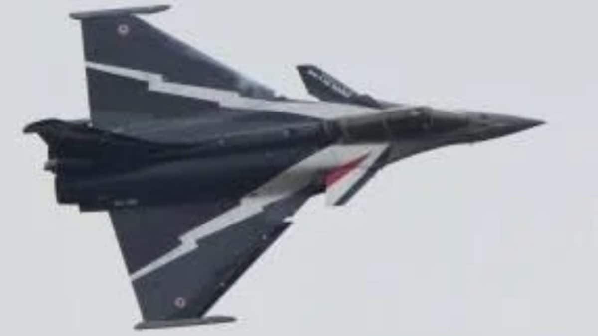 French fighter jet crashes during training flight, pilot killed