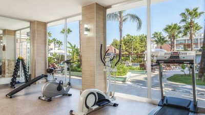 The newest travel wave proves that modern tourists would rather sweat it out than hit the buffet. Representational Image/Canva