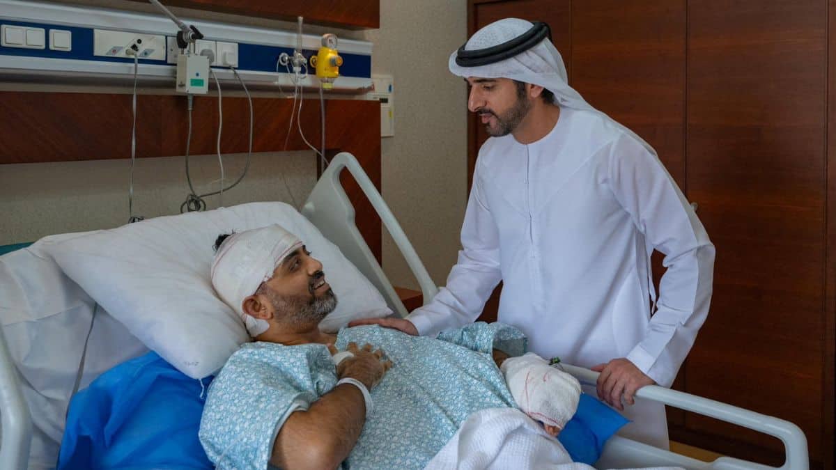 Hamdan bin Mohammed Al Maktoum, Crown Prince of Dubai, meets Captain Smit Machchhar, an Indian national and flydubai pilot who was under treatment after he was stabbed. Reuters