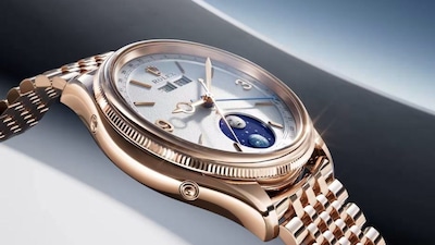 The Padellone is the second member of Rolex's dressier Perpetual family, following the 1908.  Images courtesy: Rolex 