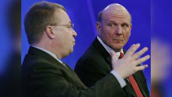 Nokia inks pact with Microsoft, sees weak quarters