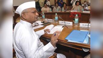 I will return to Jantar Mantar, says Anna, but is this sensible? 