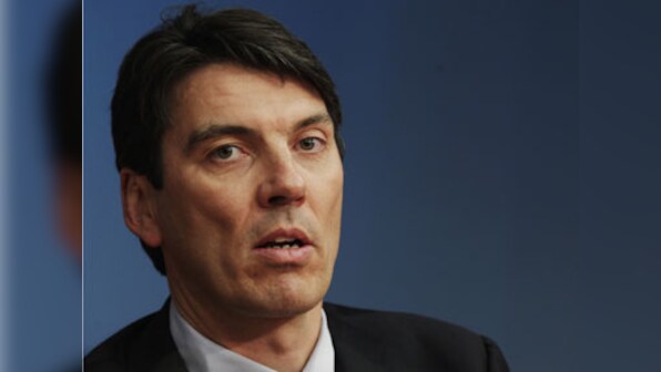 AOL in a shopping frenzy, says no thanks to private equity