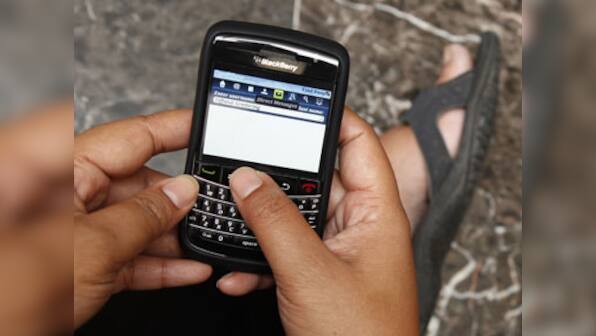 Market mavens see Blackberry losing out to Apple products   