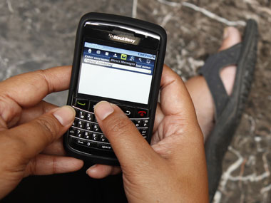 Market mavens see Blackberry losing out to Apple products    Market mavens see Blackberry losing out to Apple products