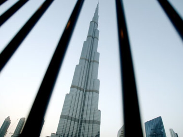 Burj Khalifa sees first leap of suicide