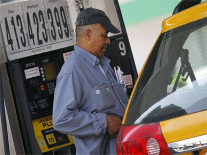  Hope of fuel price hike drives refinery stocks