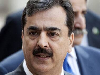 In trouble, Pak PM faults the whole world