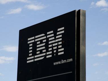 IBM's big healthcare IT bet: Creates new business unit; strikes deal with Apple