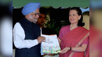 Between Sonia's claque and Manmohan's clique