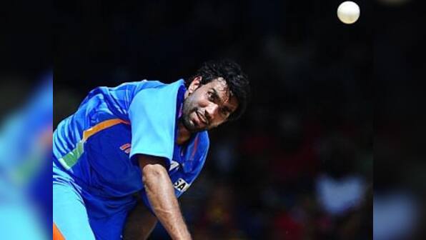 Munaf Patel is spinning the ball these days: Roberts