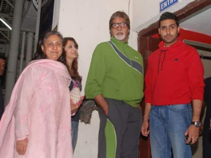 Bachchans make time together for a movie