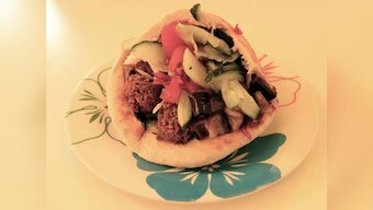 Falafels in Paris: An ode to the middle eastern 'pakoda'