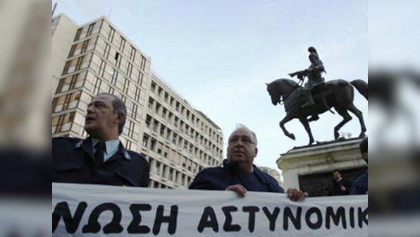 EU leaders agree on private involvement in 2nd Greece bailout