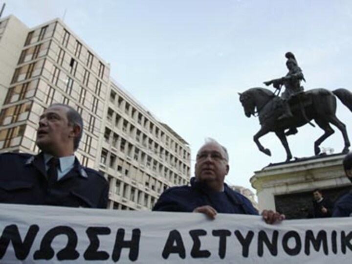 EU leaders agree on private involvement in 2nd Greece bailout