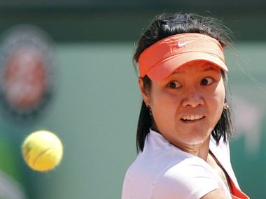 Li beats Sharapova to reach French final Li beats Sharapova to reach French final