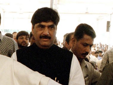 Sulking Munde to attend BJP's meet in Delhi tomorrow Sulking Munde to attend BJP's meet in Delhi tomorrow