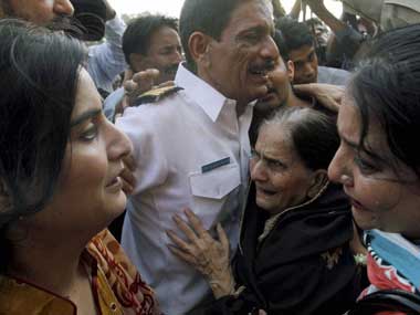 MV Suez sailors safe on Karachi shore, Indian families rejoice  MV Suez sailors safe on Karachi shore, Indian families rejoice