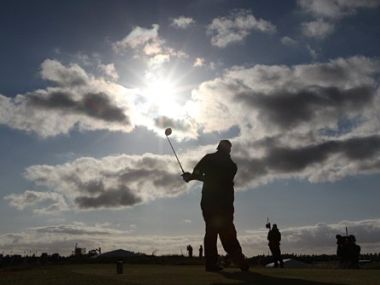 Clarke leads Open as Fowler sparks American charge Clarke leads Open as Fowler sparks American charge
