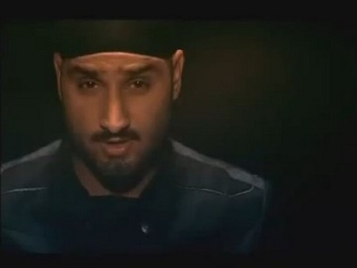 Bhajji needs to grin and bear it