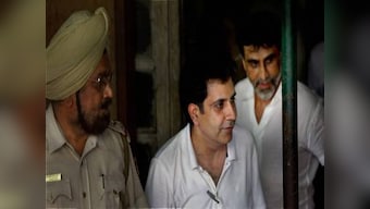 Supreme Court refuses bail to Unitech promoters in a case relating to siphoning home buyers' money