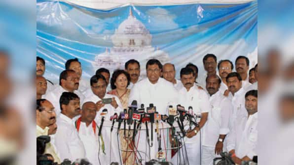 Storm rising, Centre must act on Telangana, now