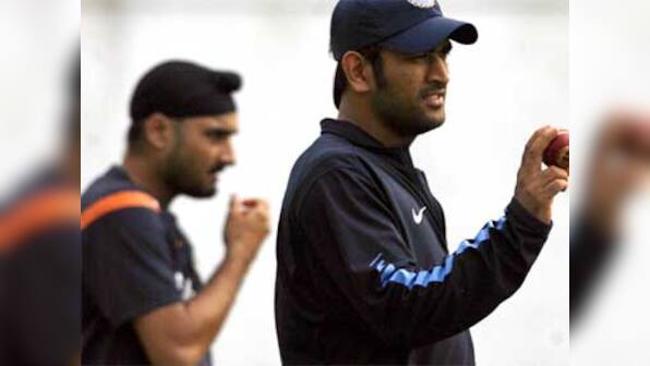 Bhajji's anger pays, Mallya withdraws spoof ad 