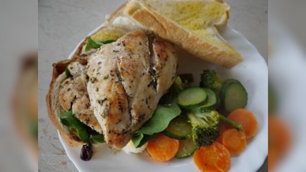 In your lunchbox: zesty chicken and zucchini sandwich