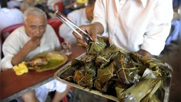 Centre to come up with framework to check service charge levied by restaurants