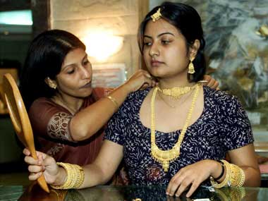 Saturated metros take gold jewellers to tier I, II locations Saturated metros take gold jewellers to tier I, II locations