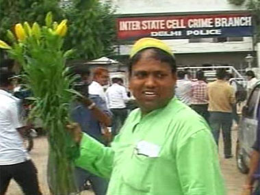 Police arrest Suhail Hindustani in cash-for-votes scam Police arrest Suhail Hindustani in cash-for-votes scam