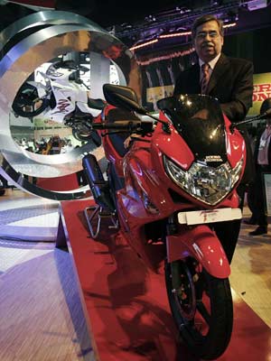 Hero Honda Q1 net profit rises 13 pc Hero Honda Q1 net profit rises 13 pc