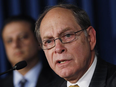 Madoff 'feeder funds' agree to $1 bn settlement Madoff 'feeder funds' agree to $1 bn settlement