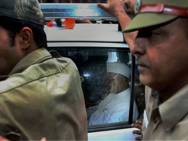 Anna Hazare, associates lodged in Tihar Anna Hazare, associates lodged in Tihar