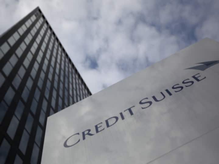 Credit Suisse cuts year-end target on S&P 500 by 7 pct