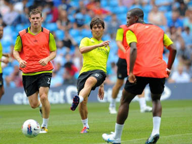 Man City ready to prise title from United Man City ready to prise title from United