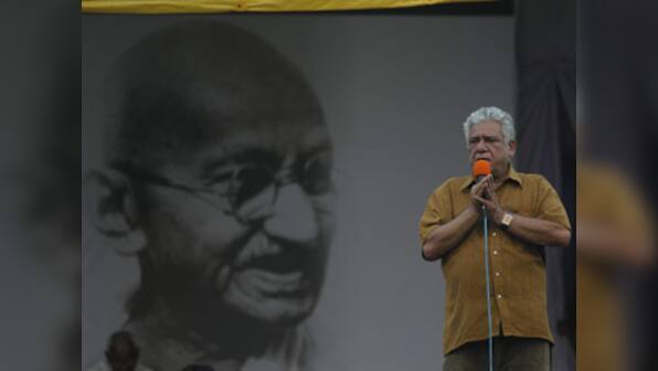 Om Puri's uncivil talk lets down Anna's moral crusade