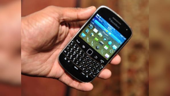 Should you buy the new BlackBerry Bold 9900?